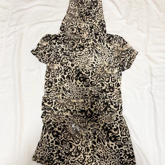 Juicy Couture Ocelot Print Hoodie and Shorts Set L NWT - Picture 3 of 10
